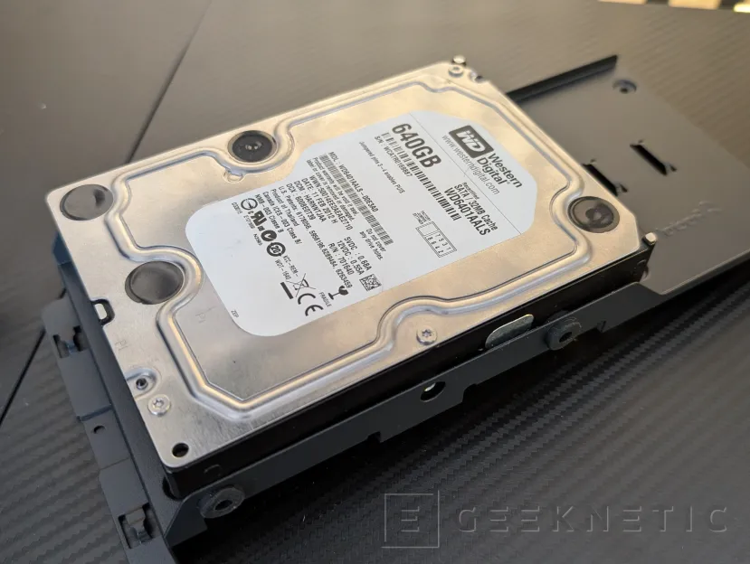 Geeknetic Fractal Design Pop 2 Vision Review: diseño panorámico con 4 ventiladores ARGB por menos de 100 euros 19