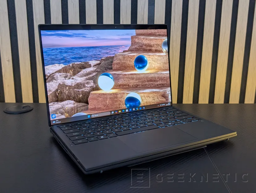 Geeknetic ASUS Zenbook Duo UX8407 Review: dos pantallas OLED y 11 horas de autonomía en el mejor ultrabook del mercado 6