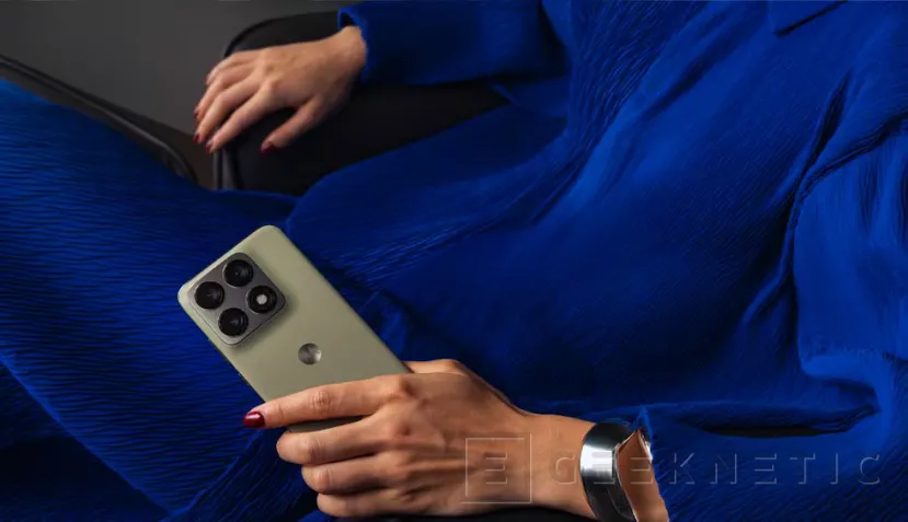 Geeknetic Motorola va a por todas en 2026: nueve móviles, tres plegables y una edición con Swarovski para hacerse notar 2