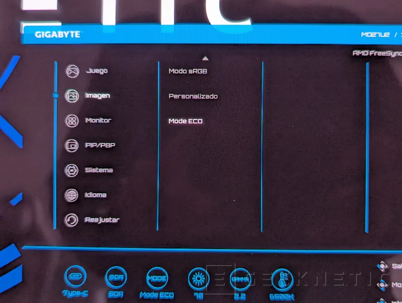 Geeknetic Gigabyte MO27U2 Review: el QD-OLED más barato que hemos probado ofrece un panel 4K y 240Hz 11