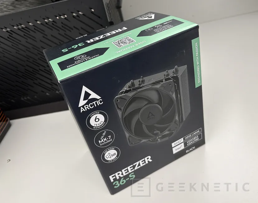 Geeknetic Arctic Freezer 36-S Review: diseño simple y funcional impulsado por el potente ventilador Arctic P12 Pro 1