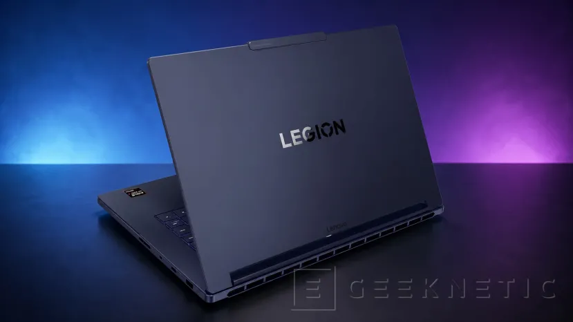 Geeknetic Lenovo presenta el Legion 7a sin GPU discreta: el primer portátil gaming de la serie Legion que apuesta todo a la Radeon 8060S integrada 1