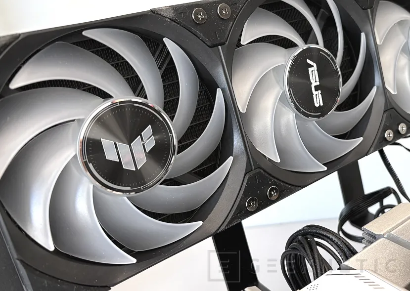 Geeknetic ASUS TUF Gaming LC III 360 ARGB LCD: Review: 360mm, ARGB, Ventiladores de alta presión estática y pantalla LCD 8