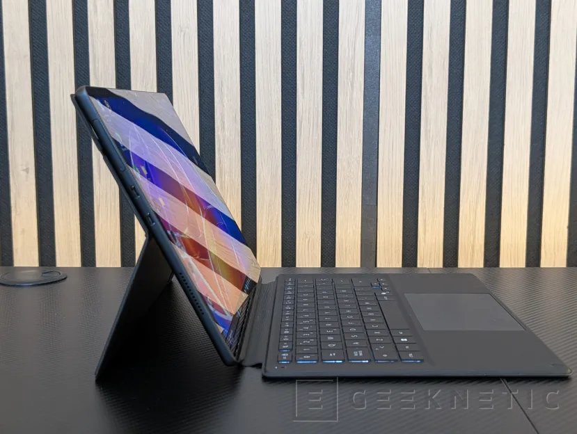 Geeknetic ASUS ProArt PZ14 HT7407 Review: el Snapdragon X2 Elite logra casi 11 horas de autonomía en un formato ultraligero de solo 9 milímetros 36