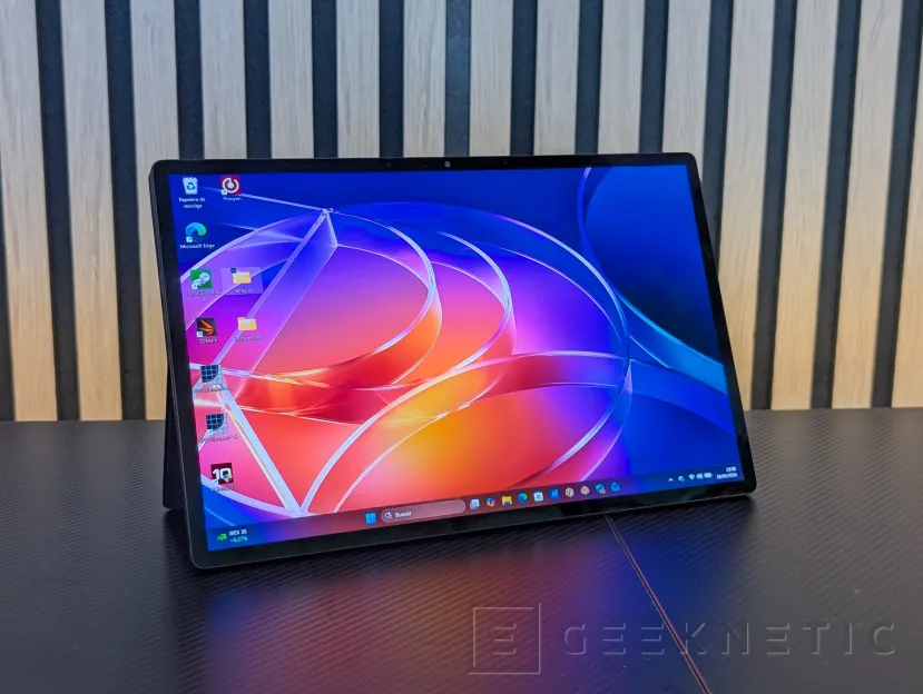 Geeknetic ASUS ProArt PZ14 HT7407 Review: el Snapdragon X2 Elite logra casi 11 horas de autonomía en un formato ultraligero de solo 9 milímetros 10