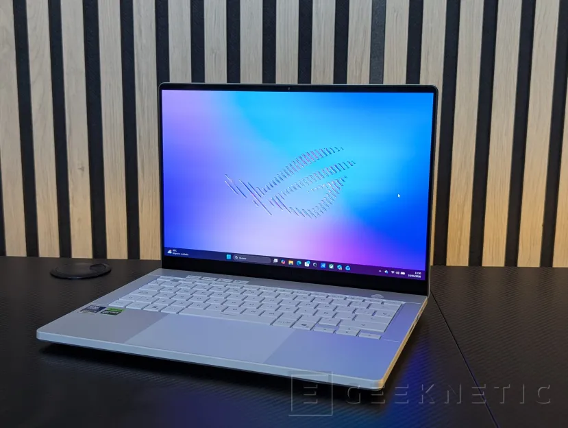 Geeknetic ASUS ROG Zephyrus G14 (2026) GU405 Review: todo el poder de la RTX 5070 Ti en un equipo de 14 pulgadas y menos de 1,6 kilos 8