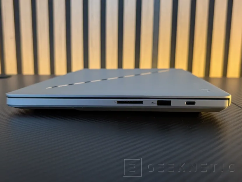 Geeknetic ASUS ROG Zephyrus G14 (2026) GU405 Review: todo el poder de la RTX 5070 Ti en un equipo de 14 pulgadas y menos de 1,6 kilos 3