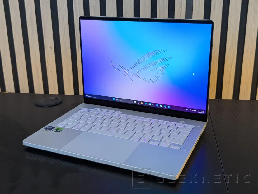 Geeknetic ASUS ROG Zephyrus G14 (2026) GU405 Review: todo el poder de la RTX 5070 Ti en un equipo de 14 pulgadas y menos de 1,6 kilos 1