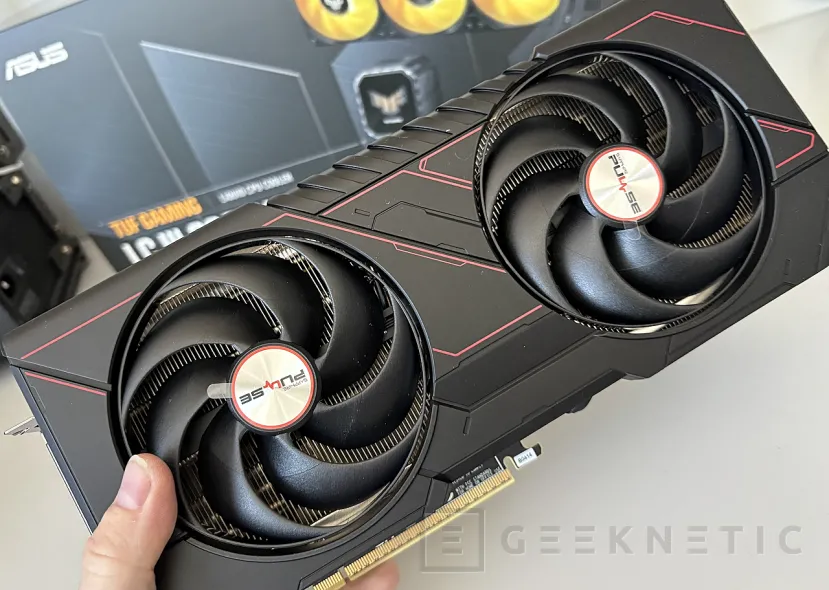 Geeknetic Sapphire AMD Radeon RX 9070 GRE Pulse Review: rendimiento 2k conseguido a base de mas frecuencia de GPU y un excelente sistema de disipación 1