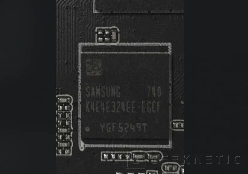 Geeknetic Anbernic se enfrenta a dudas sobre la memoria de la RG34XXSP tras reportes de unidades con 512 MB y LPDDR3 1