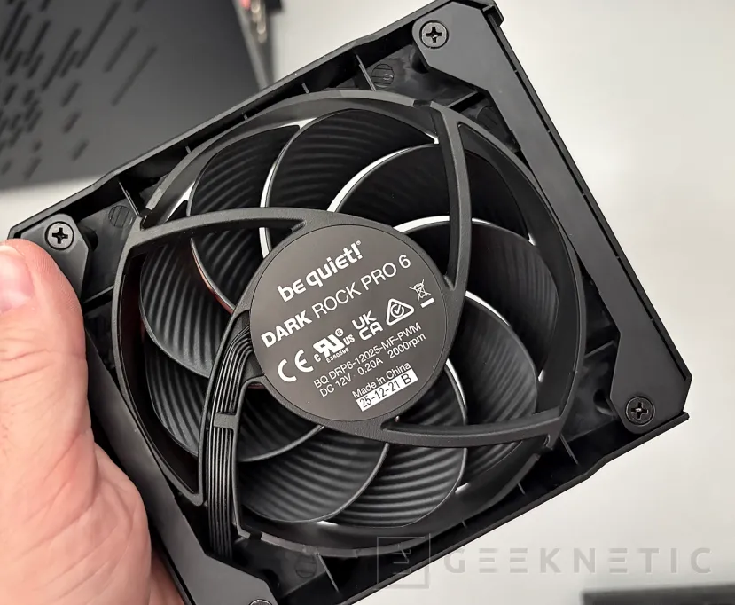 Geeknetic be quiet! Dark Rock Pro 6 Review: 300W de potencia, parada completa de ventiladores al 40% PWM 13