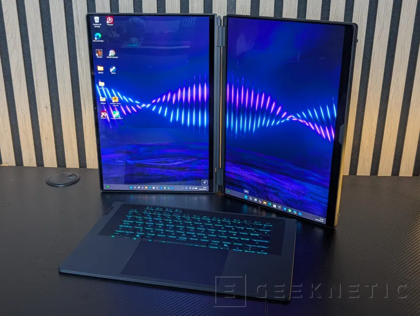Geeknetic ASUS ROG Zephyrus Duo (2026) GX651Review: probamos el portátil de 6.500 euros con dos pantallas OLED y una RTX 5090 11