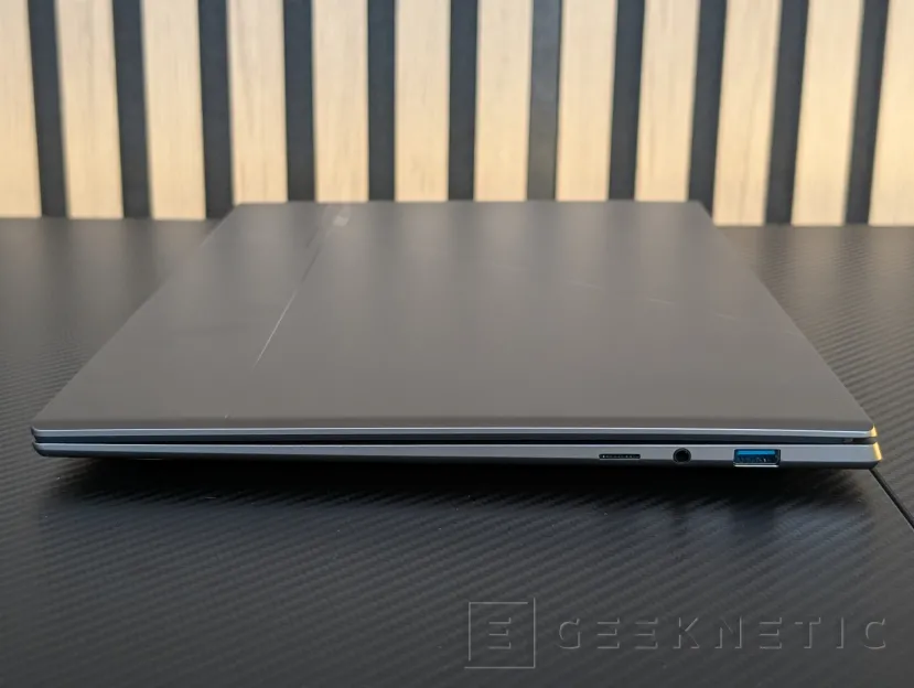 Geeknetic Acer Swift 16 AI Review: el 16 pulgadas OLED más equilibrado con Core Ultra X7 y menos de 15 mm de grosor 4