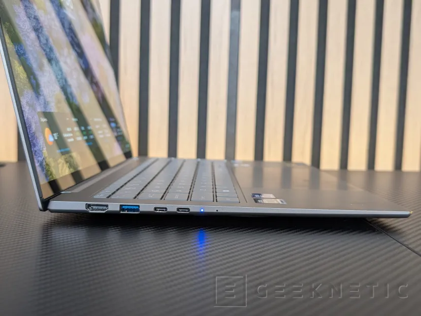 Geeknetic Acer Swift 16 AI Review: el 16 pulgadas OLED más equilibrado con Core Ultra X7 y menos de 15 mm de grosor 3
