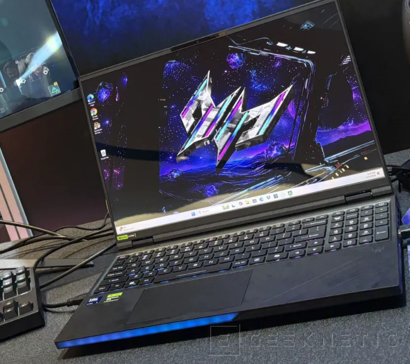 Geeknetic Acer presenta el Predator Helios 18 AI: RTX 5090, hasta 256 GB de RAM y pantalla dual-mode 4K@120 y FHD@240 2