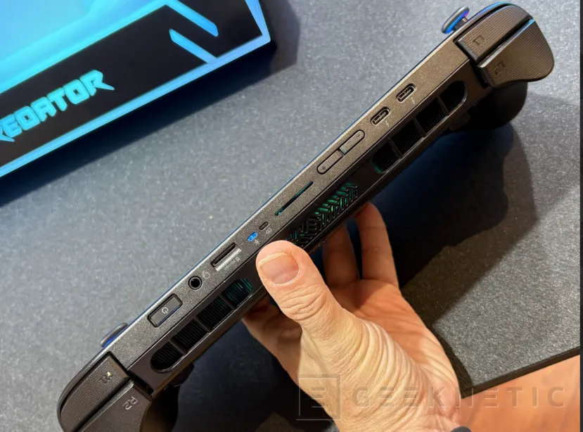 Geeknetic Probamos la Acer Predator Atlas 8: toma de contacto con la primera consola portátil con el Intel Arc G3 Extreme 2
