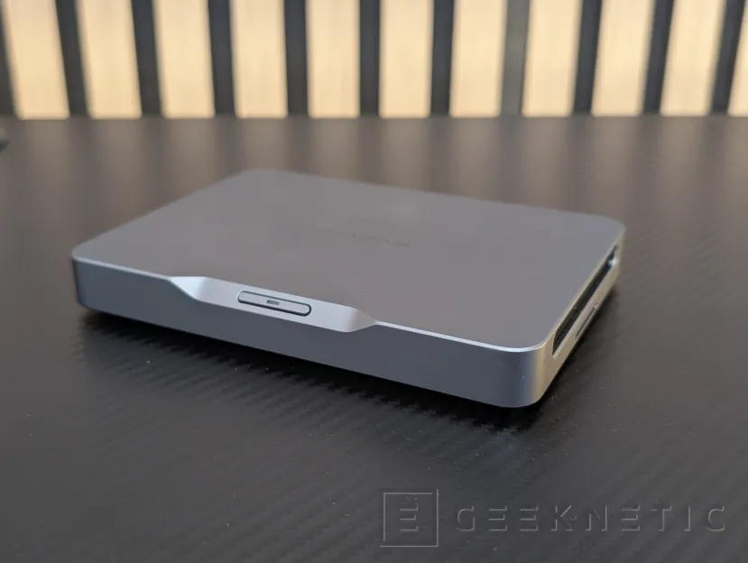 Geeknetic Khadas Mind 2 Review: un mini PC de solo 435 gramos que se transforma en portátil o en un sobremesa con una RTX 5060 Ti 1