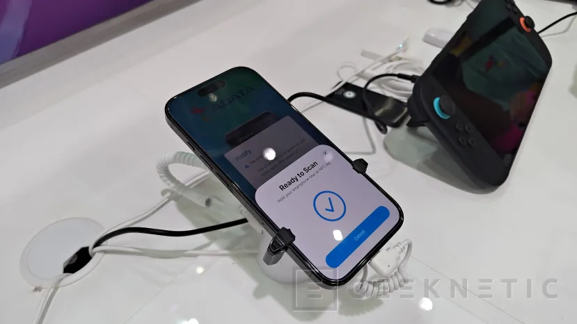 Geeknetic XPG y ADATA en COMPUTEX 2026: fuentes de alimentación con protección activa para 12V-2x6 y SSD externo con NFC 9