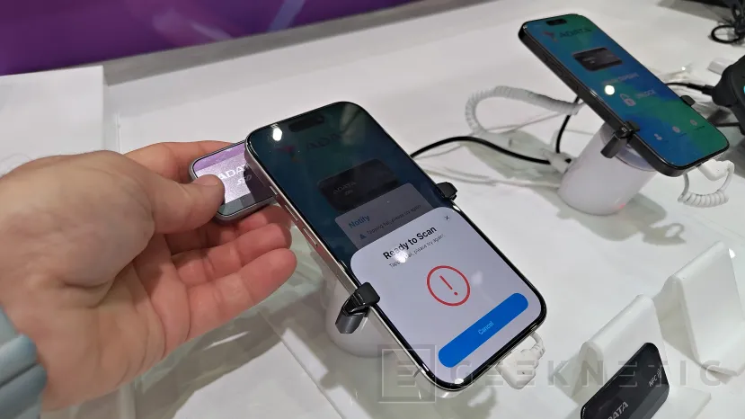 Geeknetic XPG y ADATA en COMPUTEX 2026: fuentes de alimentación con protección activa para 12V-2x6 y SSD externo con NFC 1