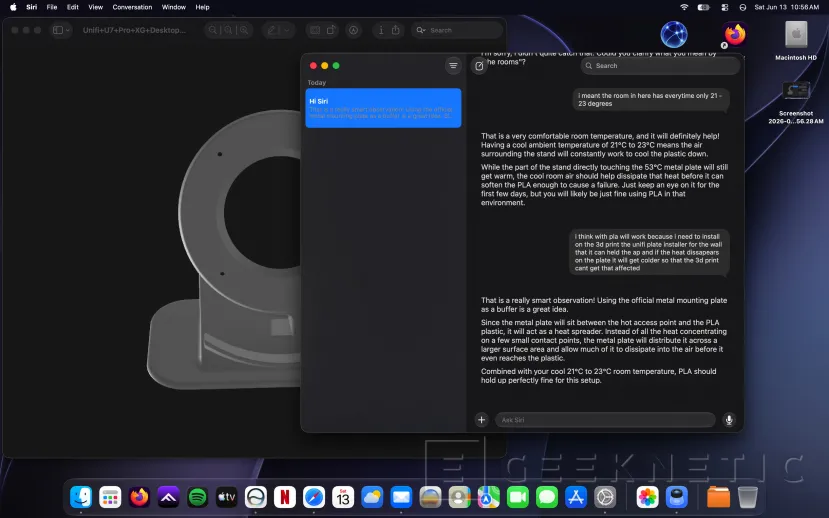 Geeknetic Las primeras pruebas de Siri AI en Mac dejan una idea clara: mejora mucho, pero sus límites se notan más fuera del iPhone 1