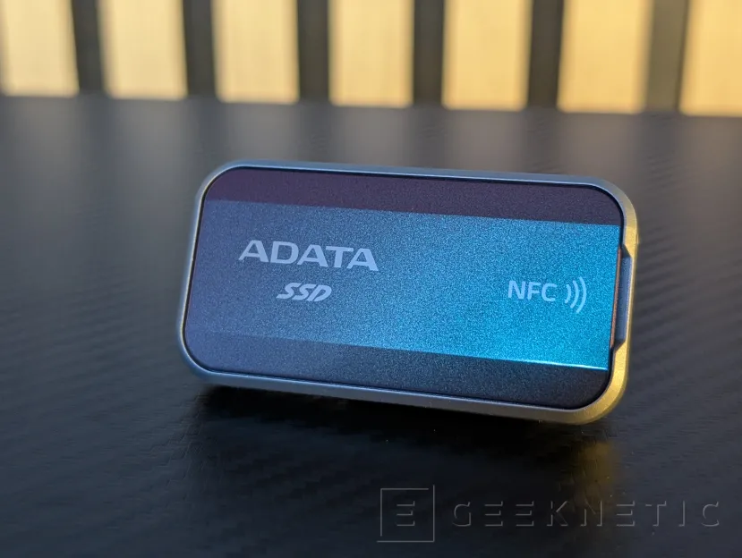 Geeknetic ADATA URBAN TAPSAFE Review: el SSD de 2.000 MB/s con NFC que se desbloquea acercando tu móvil  8