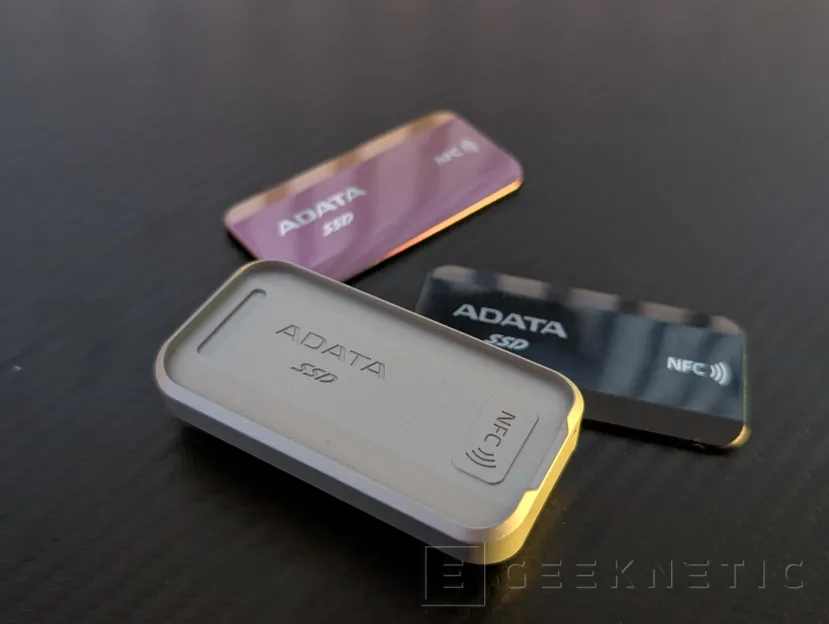 Geeknetic ADATA URBAN TAPSAFE Review: el SSD de 2.000 MB/s con NFC que se desbloquea acercando tu móvil  6