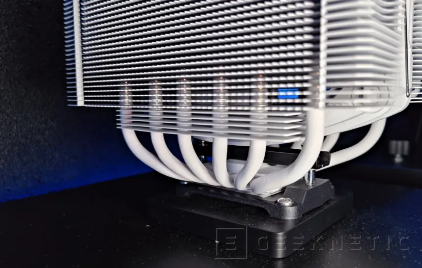 Geeknetic ARCTIC presenta el disipador de doble torre Freezer 61: soporte para sockets LGA1954 y doble ventilador 2