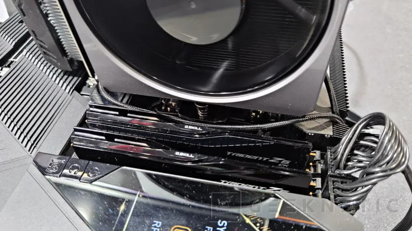 Geeknetic G.Skill nos muestra sus módulos DDR5  Trident Z5 CK funcionando a 9200 MT/s con tan solo 1.1v 2
