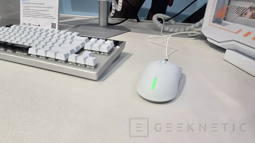 Geeknetic GIGABYTE enseña en el Computex 2026 sus nuevos AORUS K10 INFINITY y M10 INFINITY 1