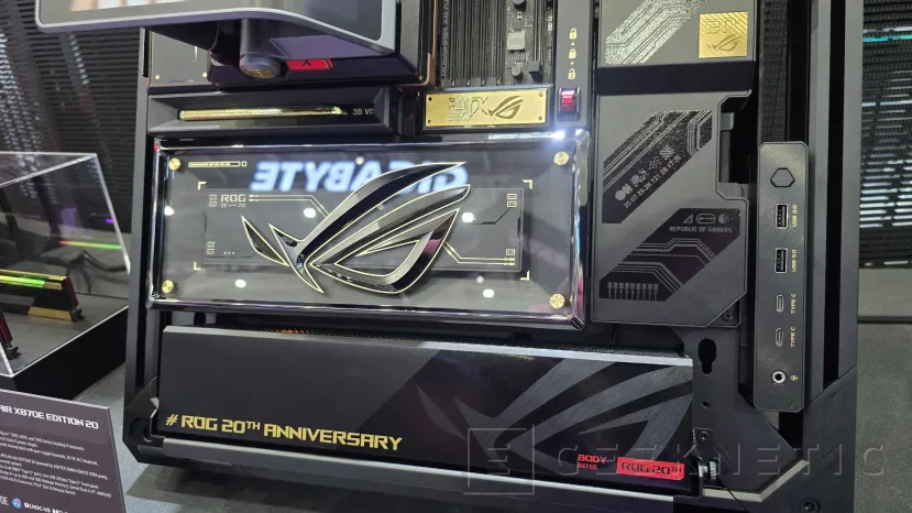 Geeknetic Disipadores de cobre puro y una pantalla AMOLED LCD de 6,67" en el combo ASUS ROG Crosshair X870E y Ryujin 360 Edition 20 3