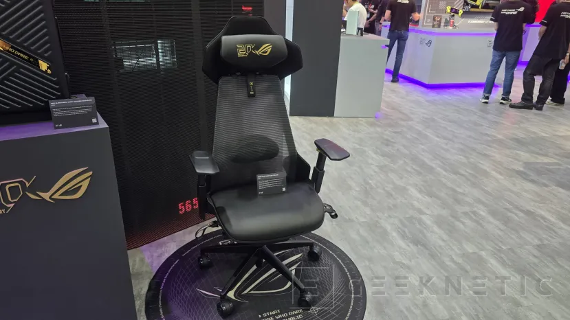 Geeknetic Un ratón de 65.000 DPI y un teclado con fibra de carbono bañados en oro de 24 quilates entre los nuevos periféricos de ASUS ROG 20 aniversario 10