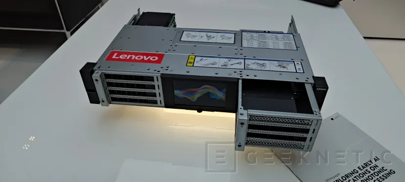 Geeknetic Q.ANT presenta en ISC 2026 un procesador fotónico que promete hasta 50 veces más rendimiento en IA 3