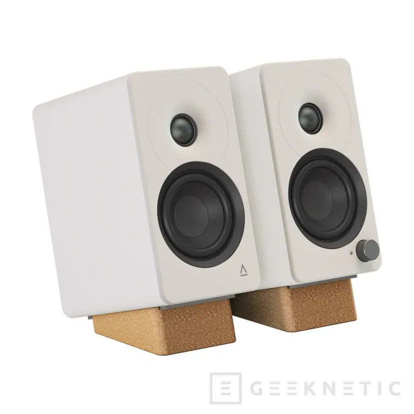 Geeknetic Creative lanza el XF1, un altavoz de sobremesa con certificación Hi-Res Audio y 72W de potencia 3