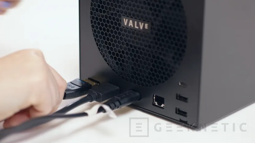 Geeknetic La Steam Machine llega el 29 de junio y Valve muestra un unboxing y el proceso inicial de configuración con su modelo más caro 3