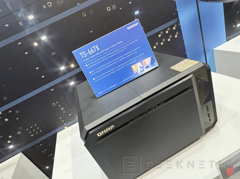 Geeknetic Nuevos NAS QNAP TS-467X, TS-667X y TS-867X con AMD Ryzen V1500B y doble puerto 10 GBASE-T 1