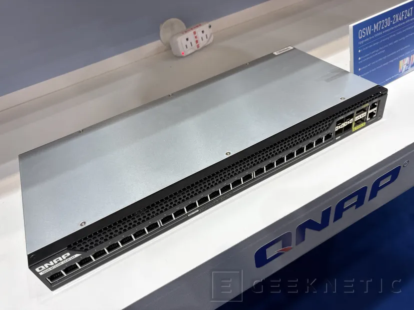 Geeknetic QNAP QSW-M7230-2X4F24T: un switch gestionable Lite L3 de 1U con puertos de 10, 25 y hasta 100 GbE 1