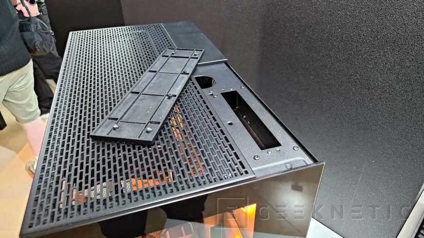 Geeknetic La serie Pure Base 803 de be quiet! apuesta por tres perfiles distintos para gaming, estética y uso profesional 2