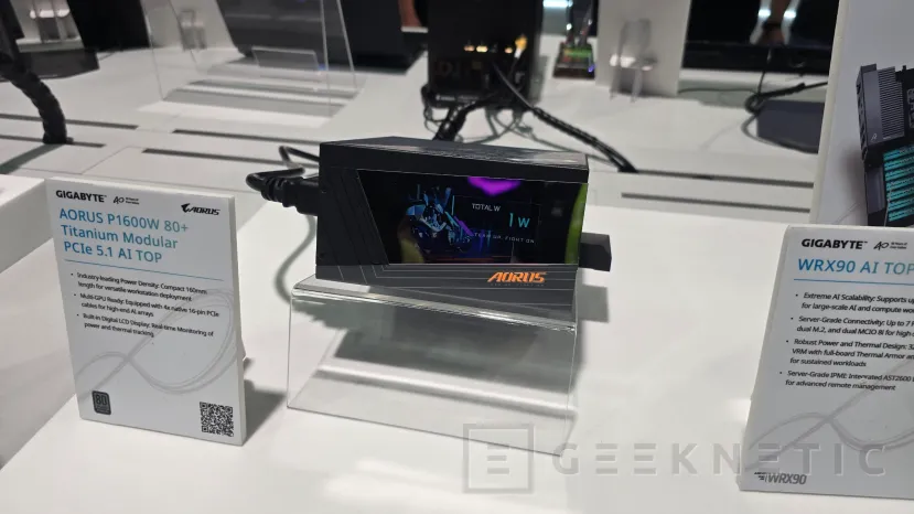 Geeknetic La nueva GIGABYTE AORUS P1600W AI TOP permite alimentar hasta cuatro tarjetas gráficas y cuenta con pantalla LCD integrada 4