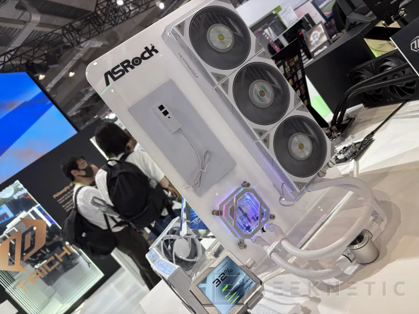 Geeknetic Refrigeración líquida de 360 mm con pantalla LCD, efecto 3D y puertos: esto es lo que nos ha enseñado ASRock 3