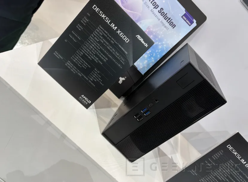 Geeknetic Así es el mini PC de menos de 5 litros con PCIe 5.0 x16 de ASRock que llega junto al Tiny H810 de 1,2 litros con Core Ultra 1