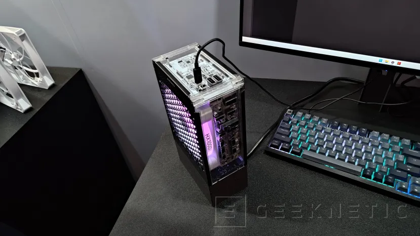 Geeknetic CORSAIR renueva sus fuentes con una AX1600i SHIFT de 1600 W, una HX1000i SHIFT CRYSTAL y nuevas RM850e, RM1000e y RM1200e 3