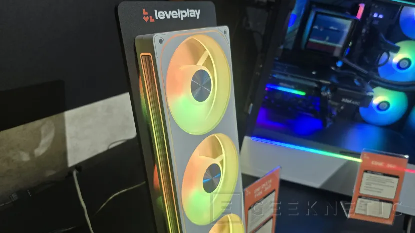 Geeknetic LevelPlay apuesta por ventiladores modulares magnéticos con RGB y una gestión de cables simplificada 4