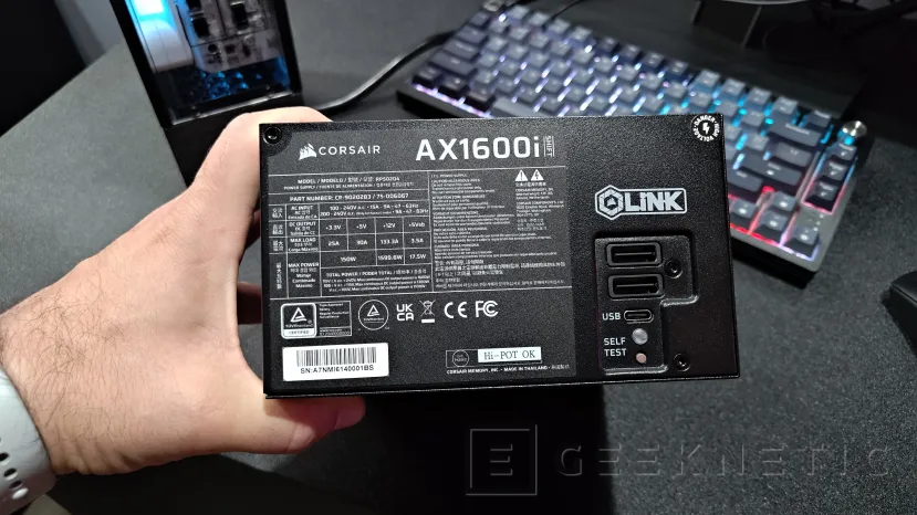 Geeknetic CORSAIR renueva sus fuentes con una AX1600i SHIFT de 1600 W, una HX1000i SHIFT CRYSTAL y nuevas RM850e, RM1000e y RM1200e 2