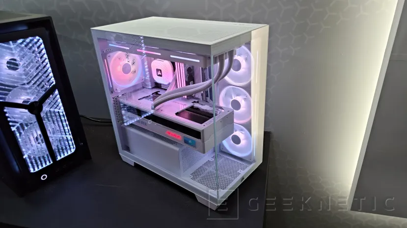 Geeknetic Nuevas cajas WARTHOG, 2800X RS-ARGB y FRAME 5000D WOOD RS con radiadores de 360 y 420 mm: todo lo nuevo de CORSAIR 3