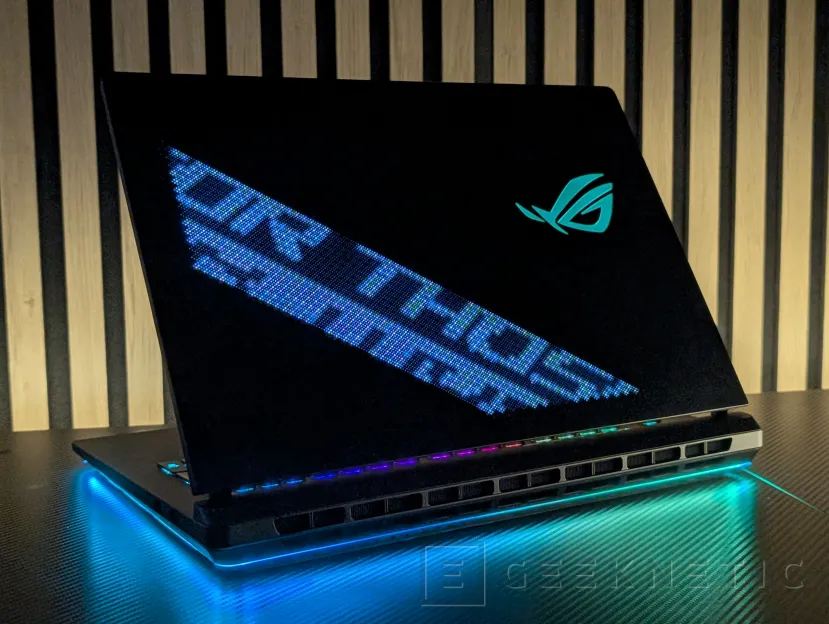 Geeknetic ASUS ROG Strix SCAR 18 (2026) G835LXG Review: El Core Ultra 9 290HX Plus y la RTX 5090 brillan sin limitaciones en el mejor portátil gaming del mundo 1