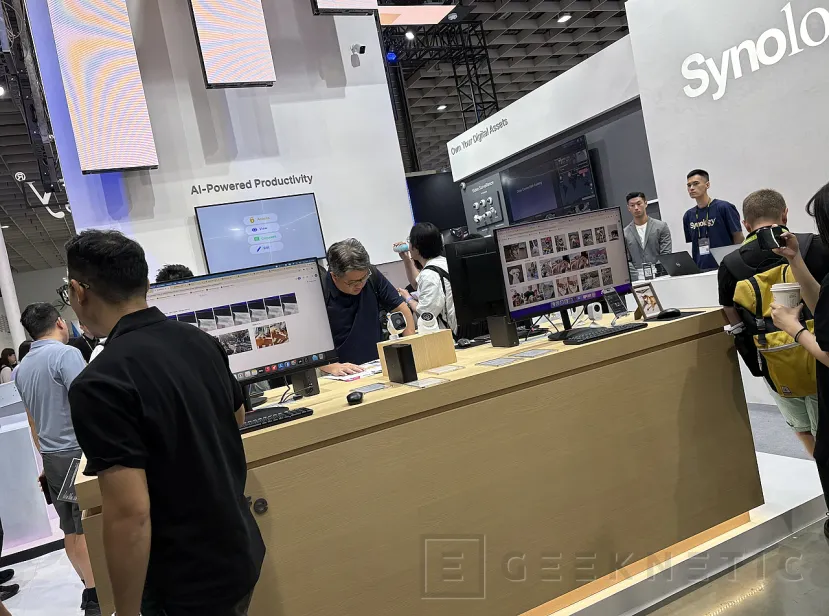 Geeknetic Synology muestra en Computex cómo va más allá del NAS: IA, seguridad, copias de seguridad y nube privada bajo control 13