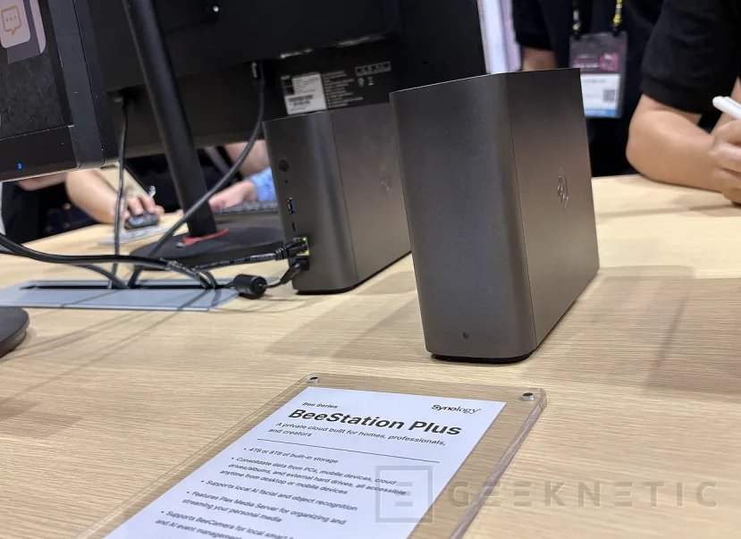 Geeknetic Synology muestra en Computex cómo va más allá del NAS: IA, seguridad, copias de seguridad y nube privada bajo control 4