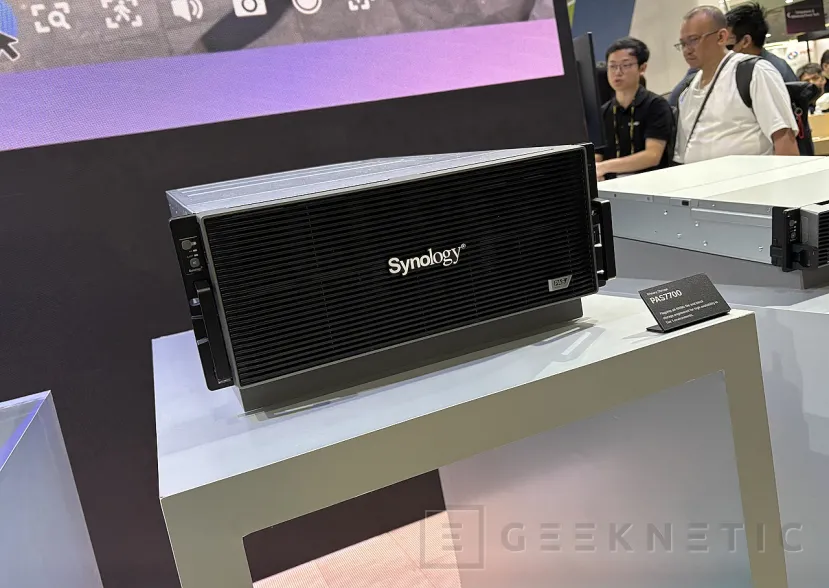 Geeknetic Synology muestra en Computex cómo va más allá del NAS: IA, seguridad, copias de seguridad y nube privada bajo control 11