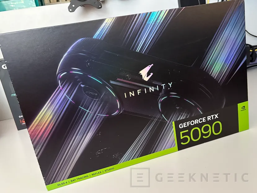 Geeknetic Gigabyte AORUS GeForce RTX 5090 INFINITY 32G Review: Gigabyte celebra su 40 aniversario son su gráfica más rápida y exclusiva 1