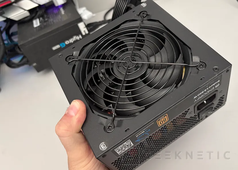 Geeknetic ENDORFY Enduro L6 850W Review: ATX 3.1 con certificación Platinum al precio de una Gold 11